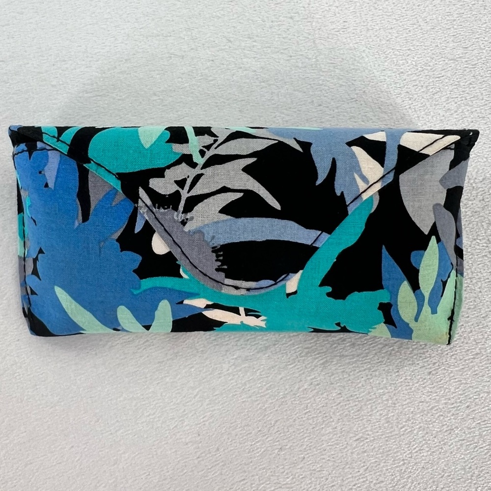 Vera Bradley Camofloral Glasses Case